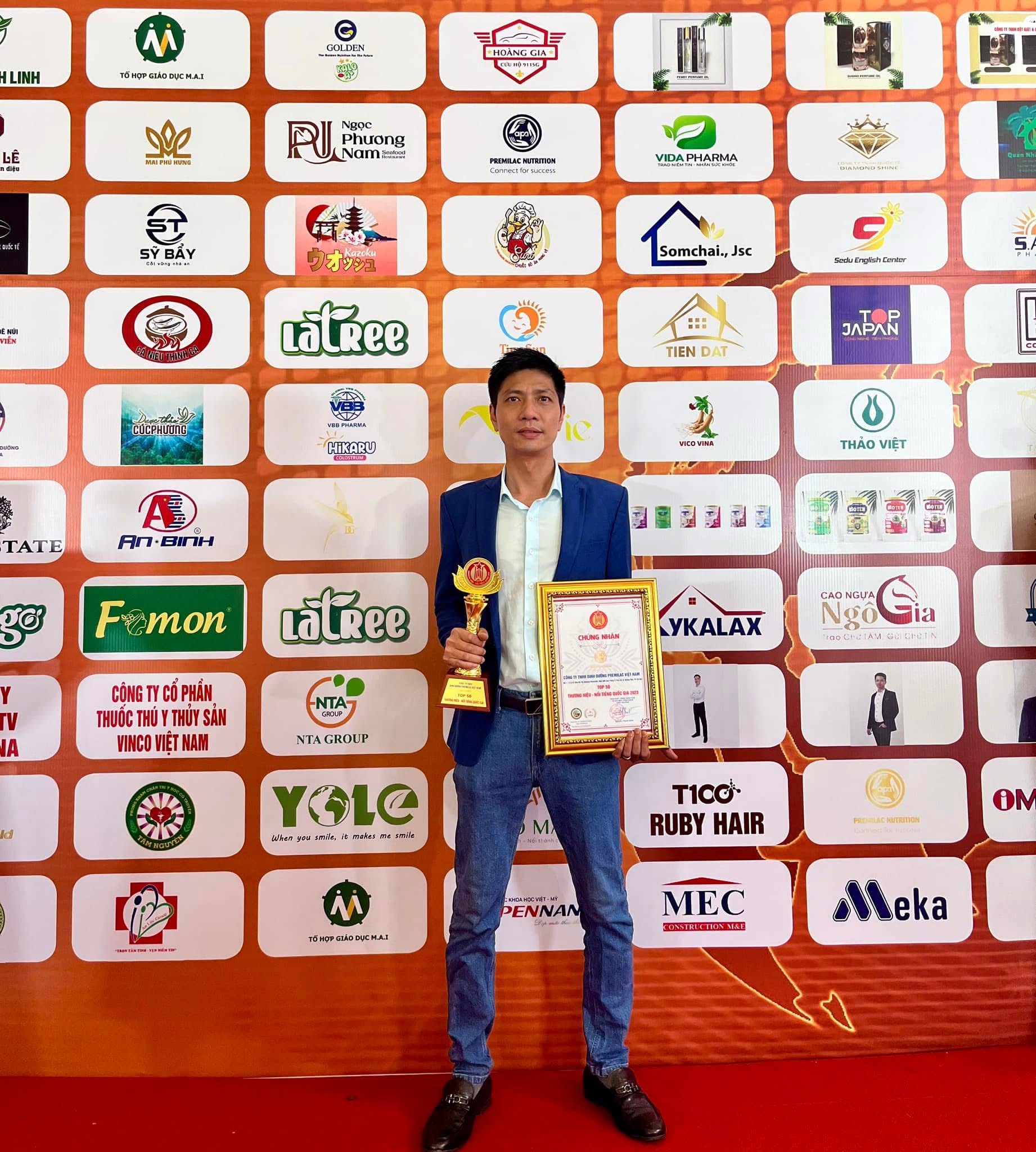 Đại diện Premilac tại khu vực thương hiệu được vinh danh